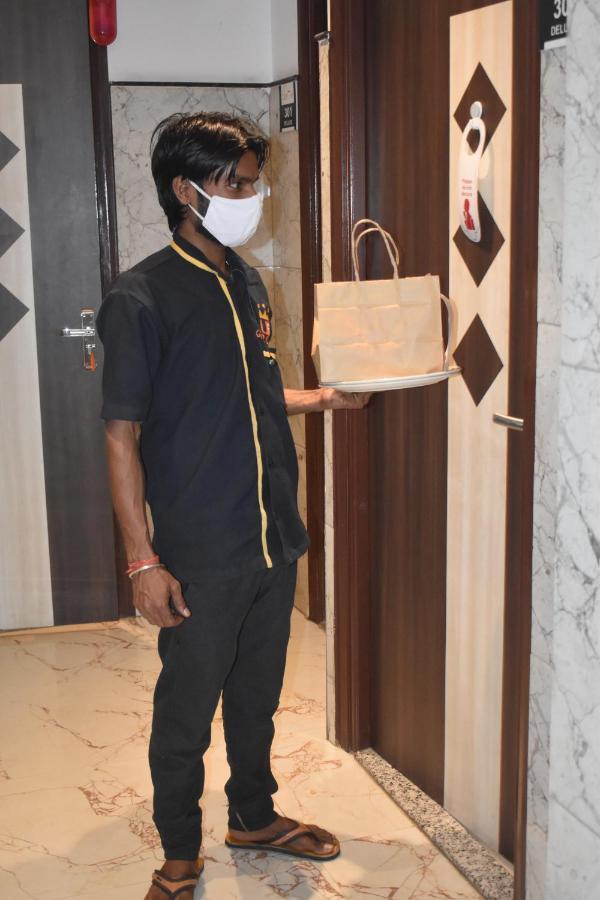 Hotel Ur Comforts Jayanagar バンガロール エクステリア 写真