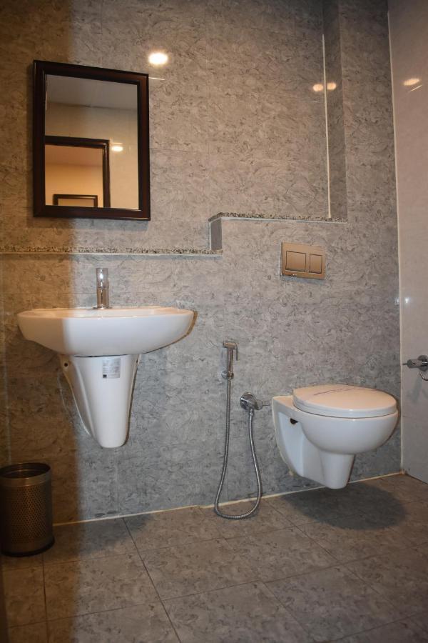 Hotel Ur Comforts Jayanagar バンガロール エクステリア 写真