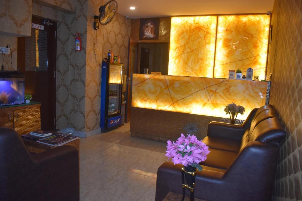 Hotel Ur Comforts Jayanagar バンガロール エクステリア 写真