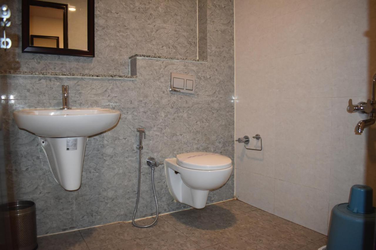 Hotel Ur Comforts Jayanagar バンガロール エクステリア 写真