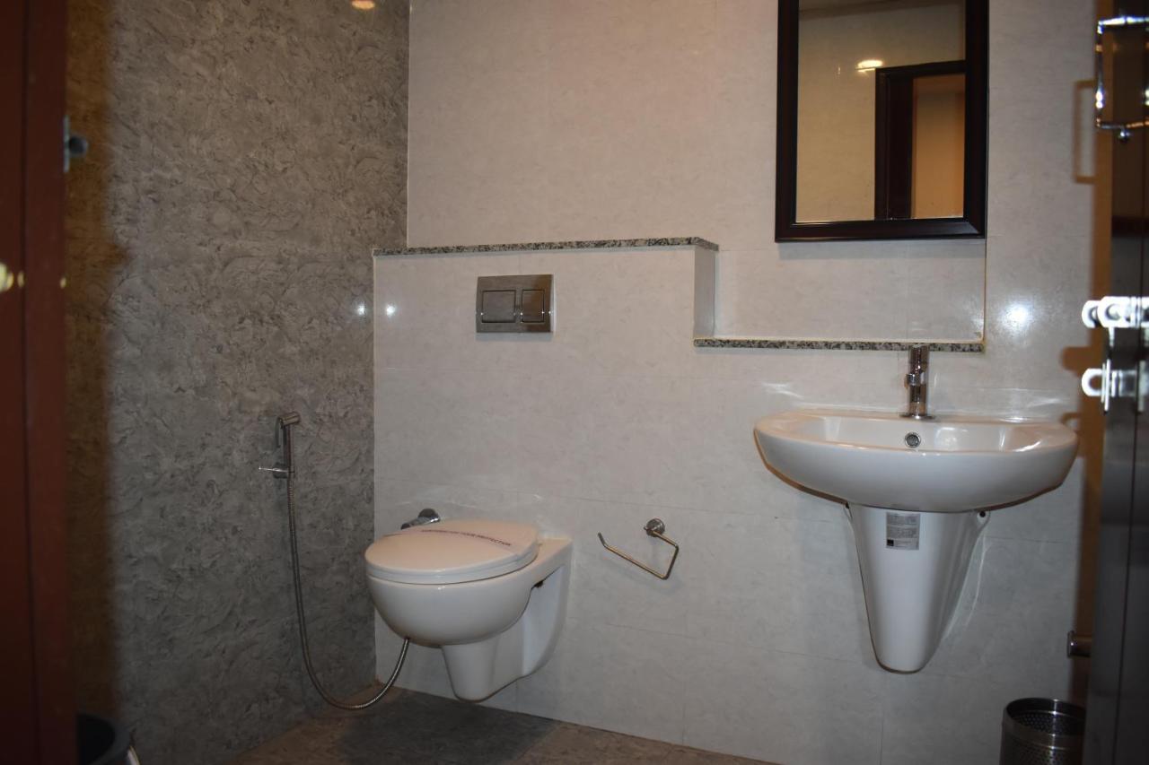 Hotel Ur Comforts Jayanagar バンガロール エクステリア 写真