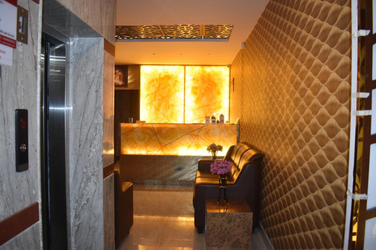 Hotel Ur Comforts Jayanagar バンガロール エクステリア 写真