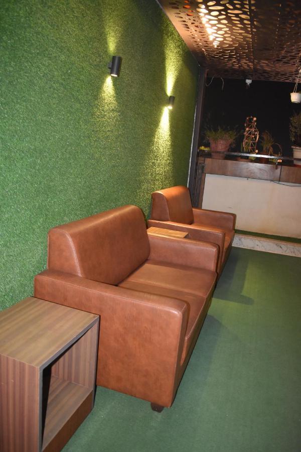 Hotel Ur Comforts Jayanagar バンガロール エクステリア 写真