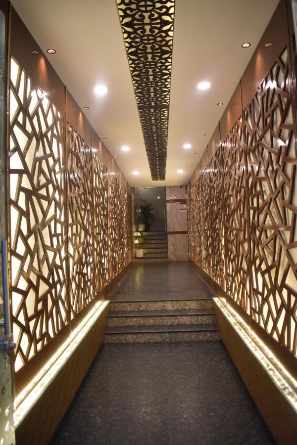 Hotel Ur Comforts Jayanagar バンガロール エクステリア 写真