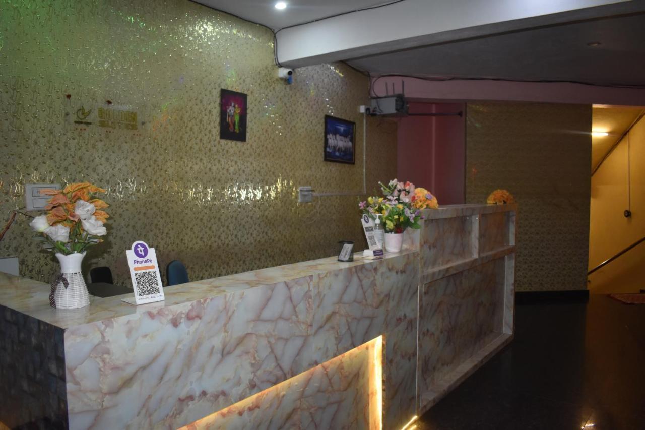 Hotel Ur Comforts Jayanagar バンガロール エクステリア 写真